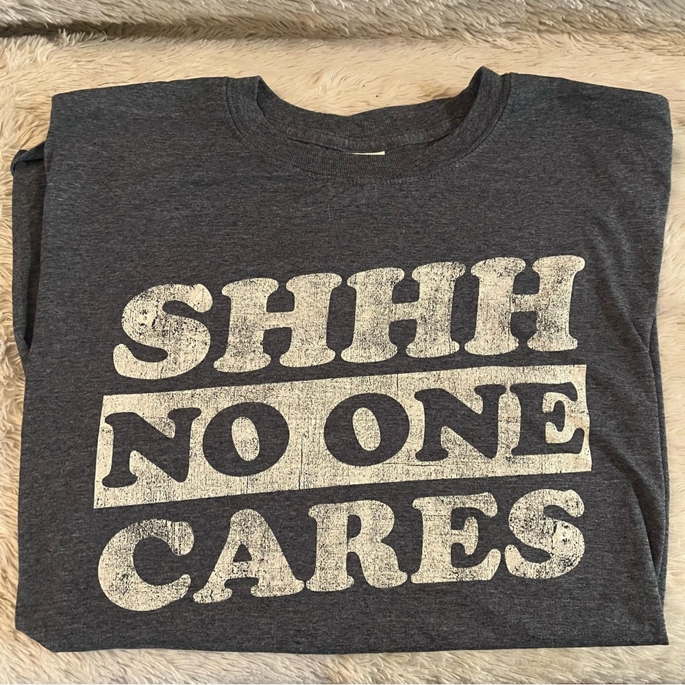 NWOT MEN’s T-shirt, size Large